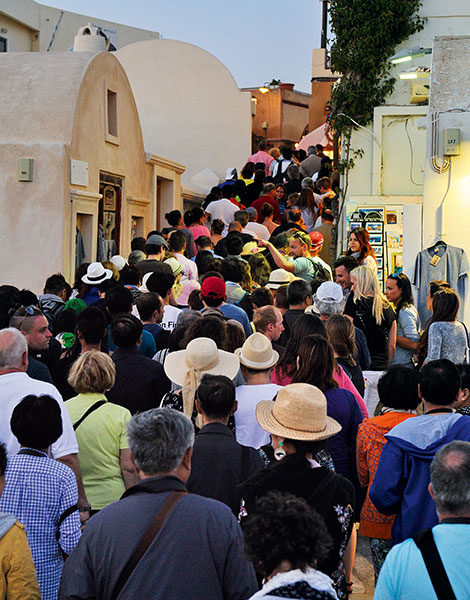 history of tourism in santorini