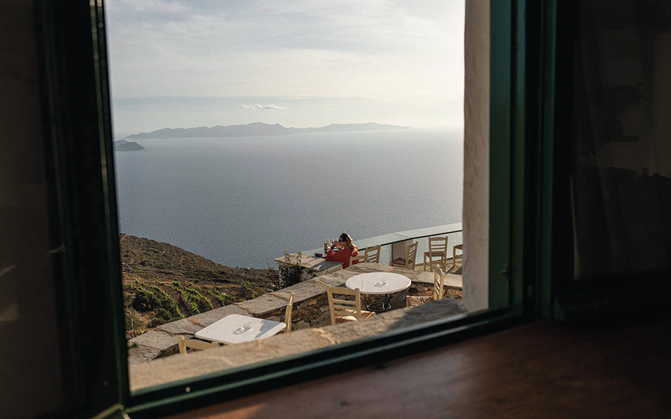 Cyclades in a Glass: 7 Must-Visit Aegean Wineries